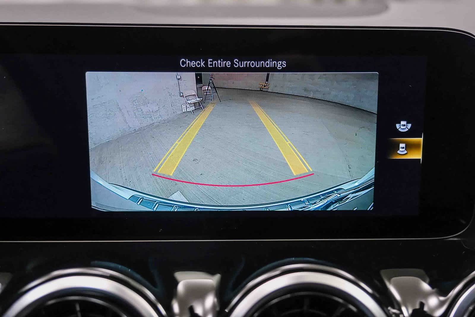 Thumbnail: 2023 Mercedes-Benz GLA - 26