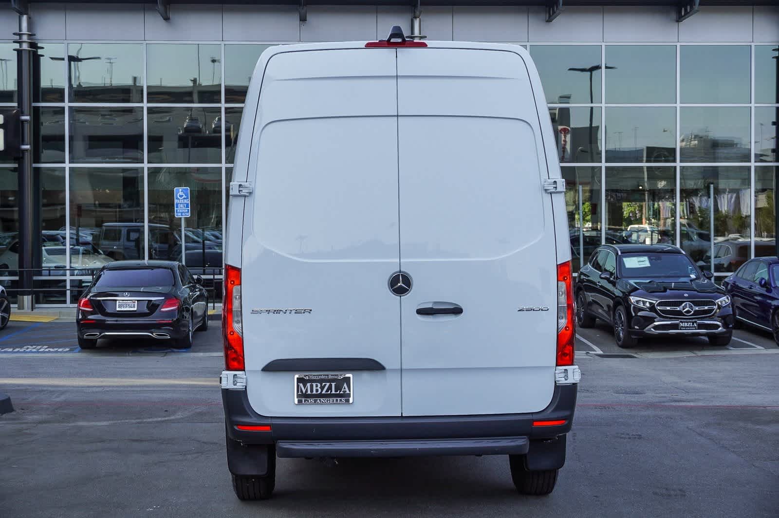 Thumbnail: 2021 Mercedes-Benz Sprinter - 5