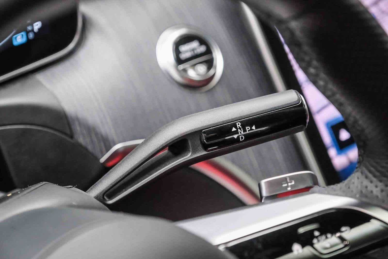 Thumbnail: 2024 Mercedes-Benz C-Class - 17