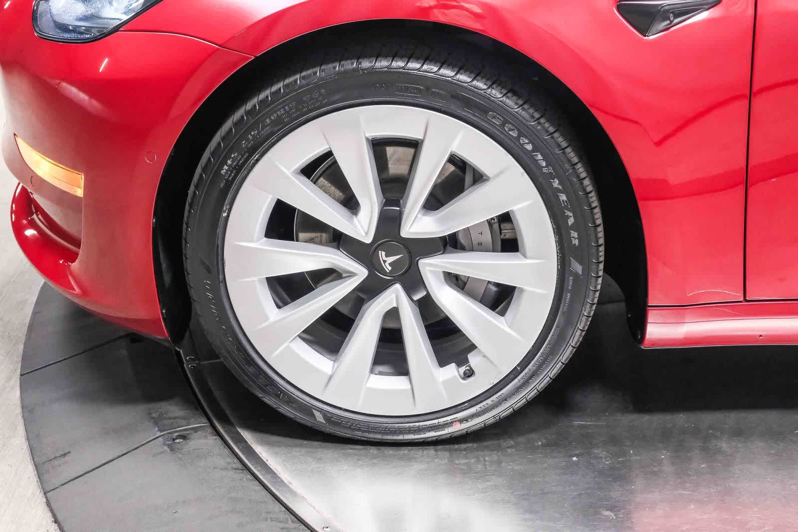 Thumbnail: 2021 Tesla Model 3 - 10