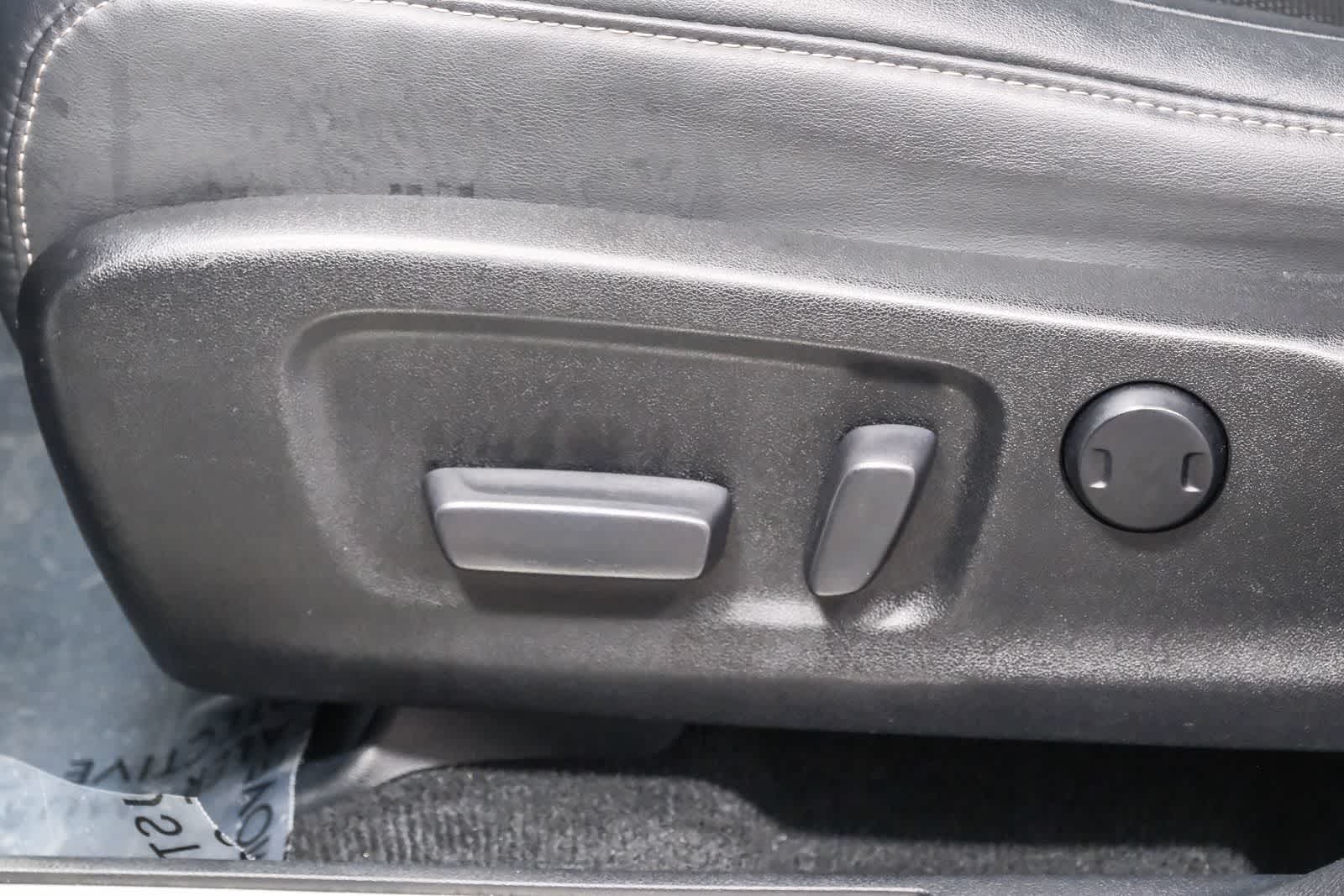 Thumbnail: 2016 Lexus RX - 18