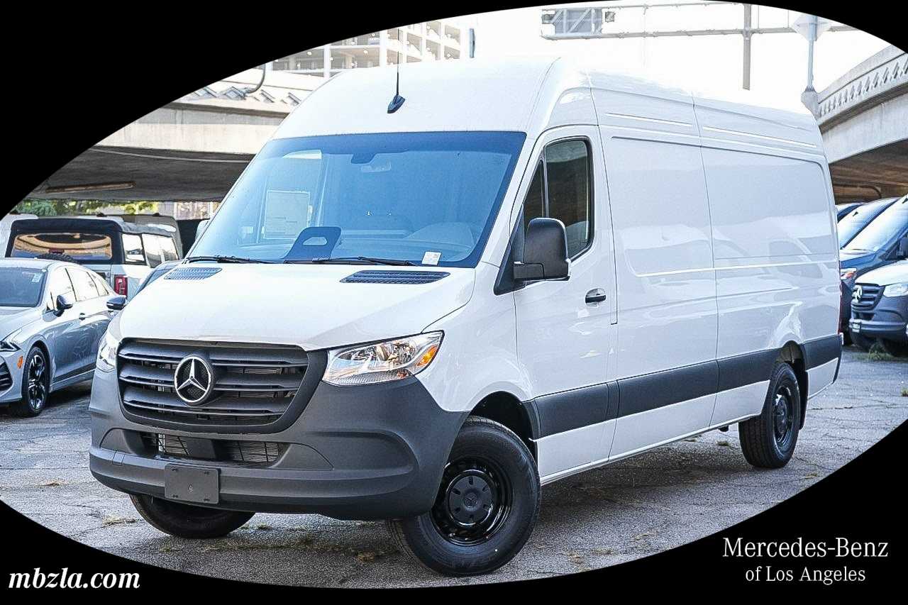 Thumbnail: 2026 Mercedes-Benz Sprinter - 1