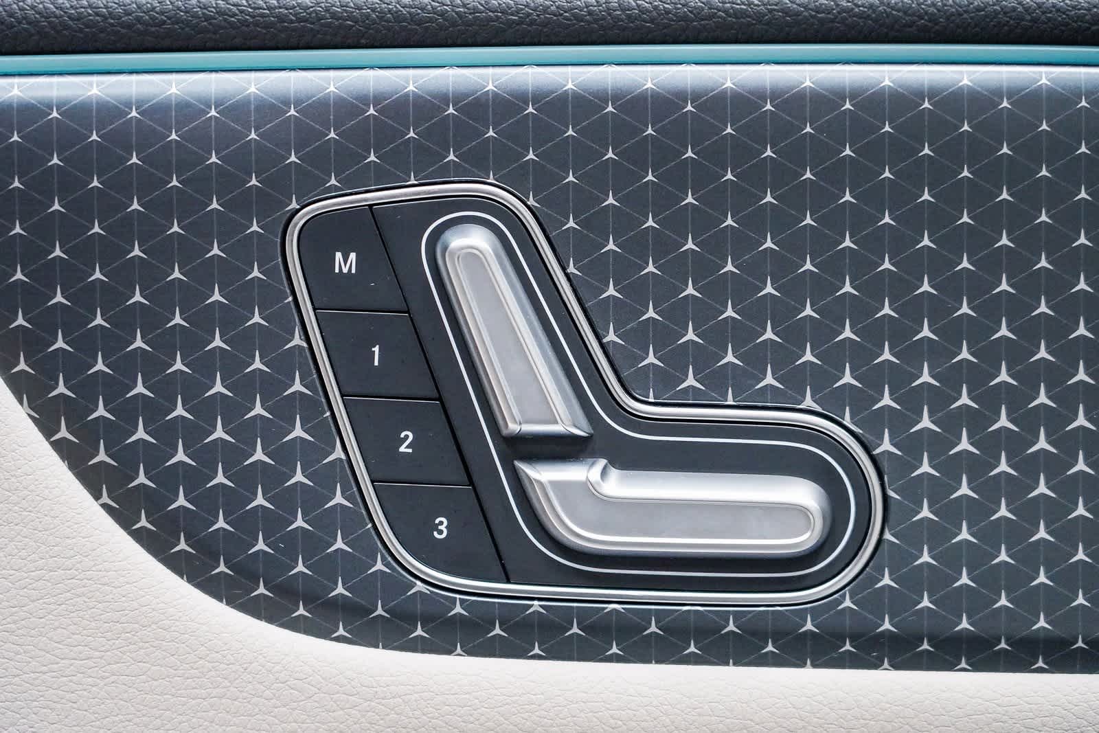 Thumbnail: 2025 Mercedes-Benz GLA - 22
