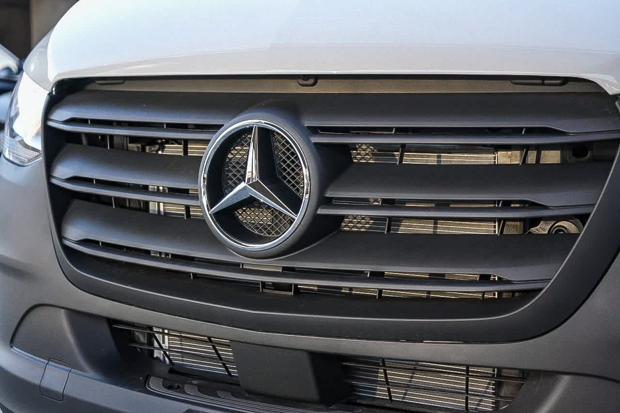 Thumbnail: 2026 Mercedes-Benz Sprinter - 5
