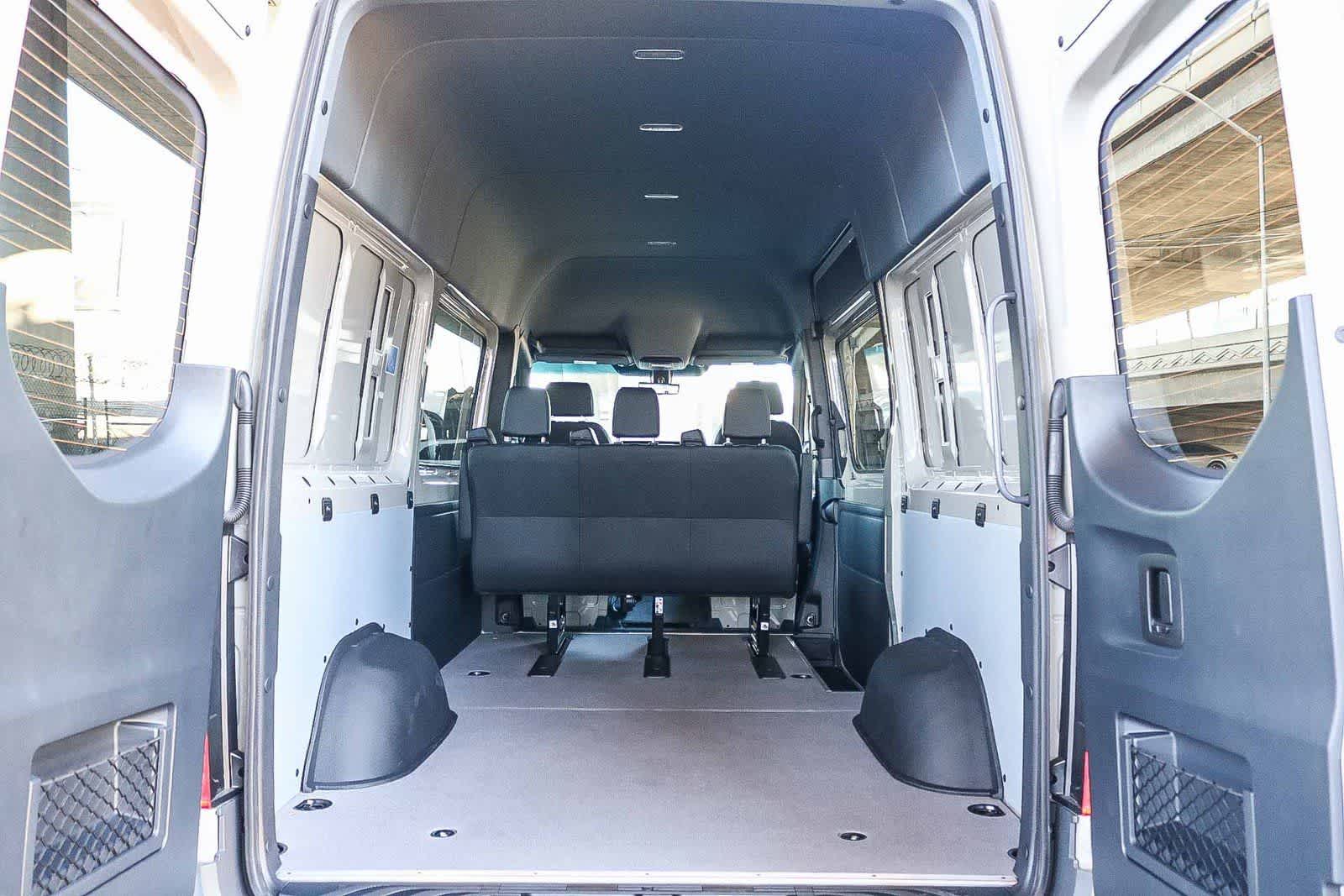 Thumbnail: 2026 Mercedes-Benz Sprinter - 25