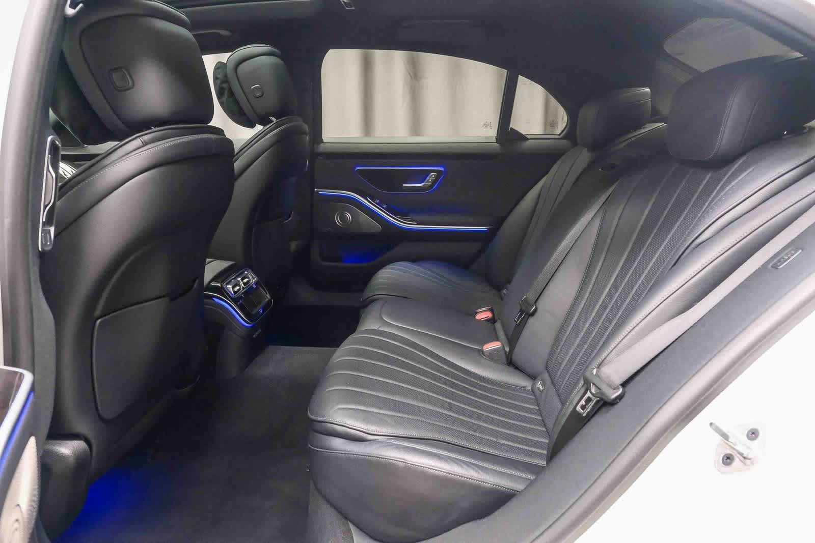 Thumbnail: 2022 Mercedes-Benz S-Class - 16