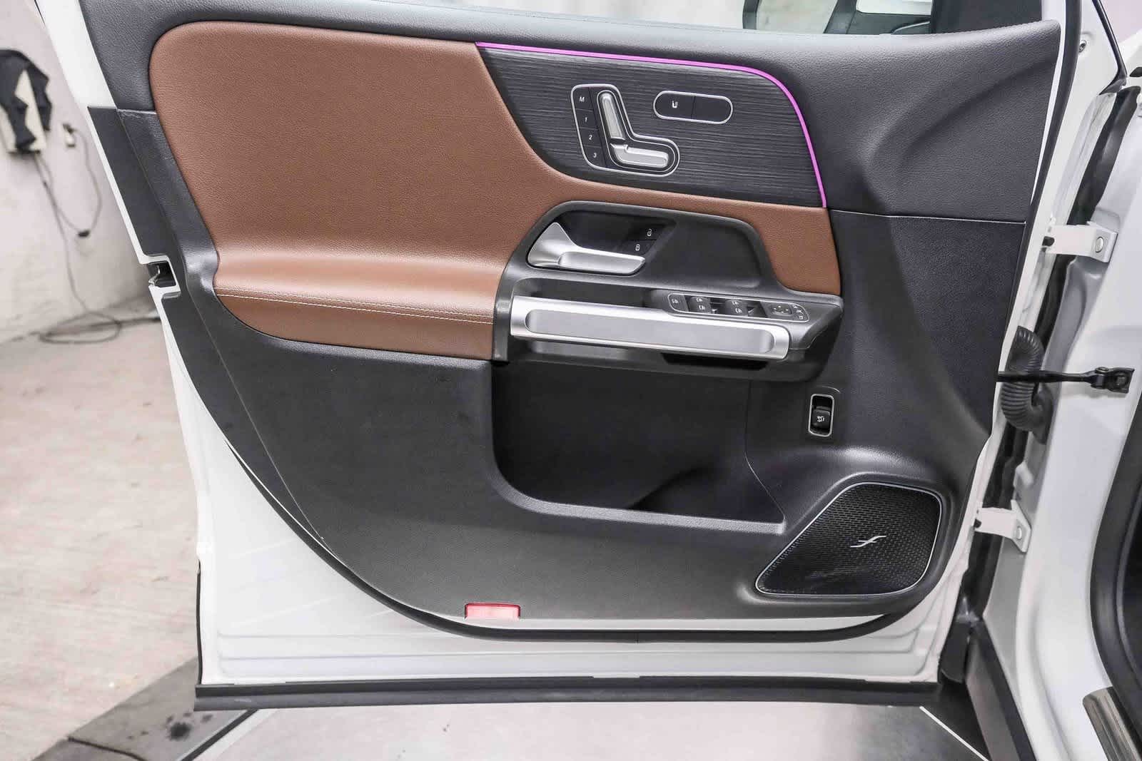 Thumbnail: 2021 Mercedes-Benz GLB - 23