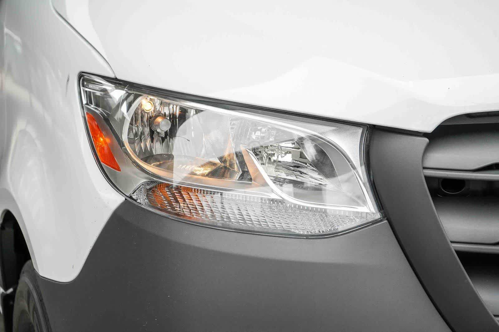 Thumbnail: 2026 Mercedes-Benz Sprinter - 4