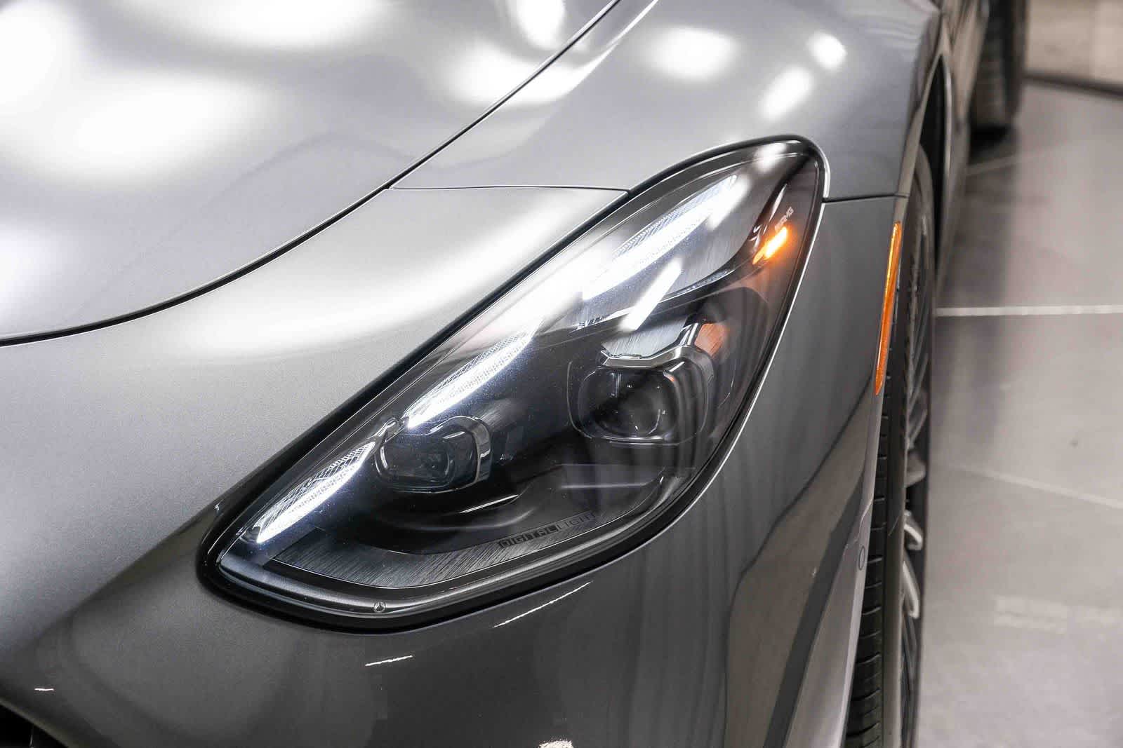 Thumbnail: 2025 Mercedes-Benz AMG GT - 12