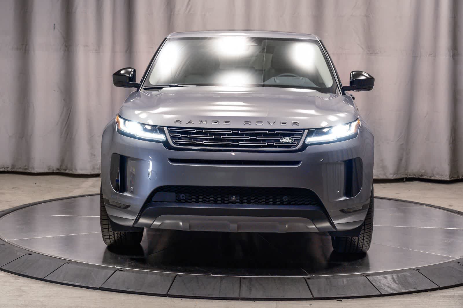 Thumbnail: 2025 Land Rover Range Rover Evoque - 6
