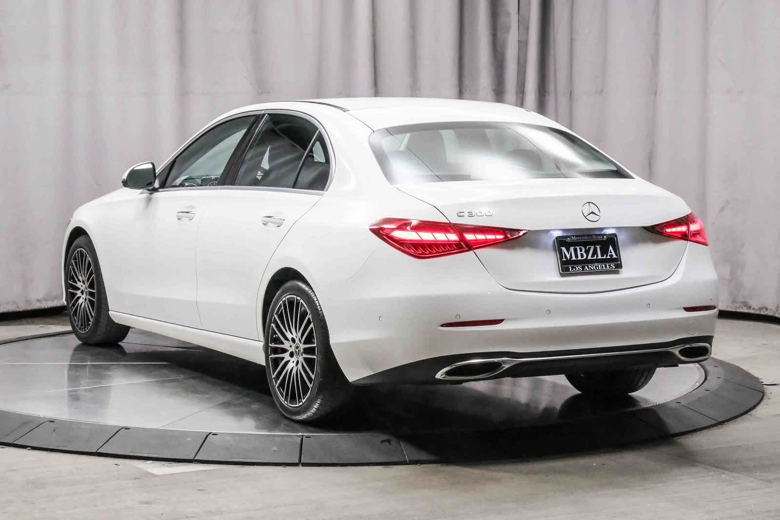 Thumbnail: 2023 Mercedes-Benz C-Class - 2