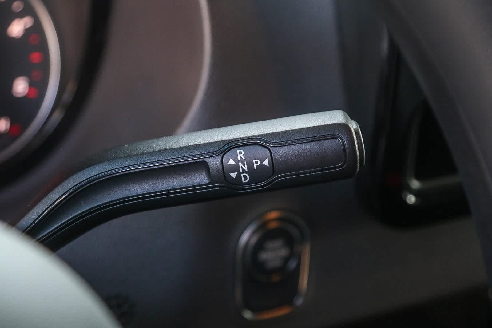 Thumbnail: 2025 Mercedes-Benz Sprinter - 17