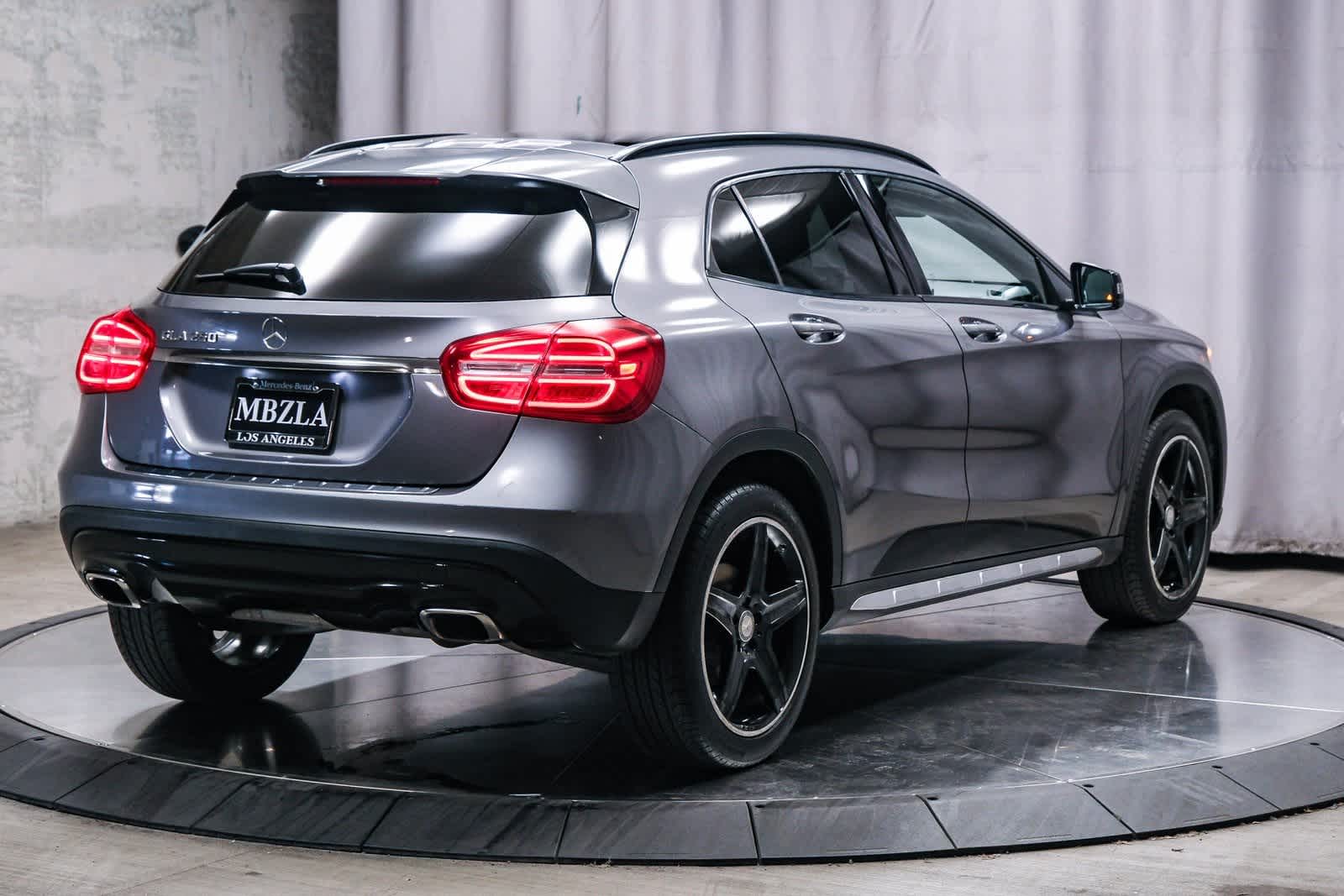 Thumbnail: 2017 Mercedes-Benz GLA - 4