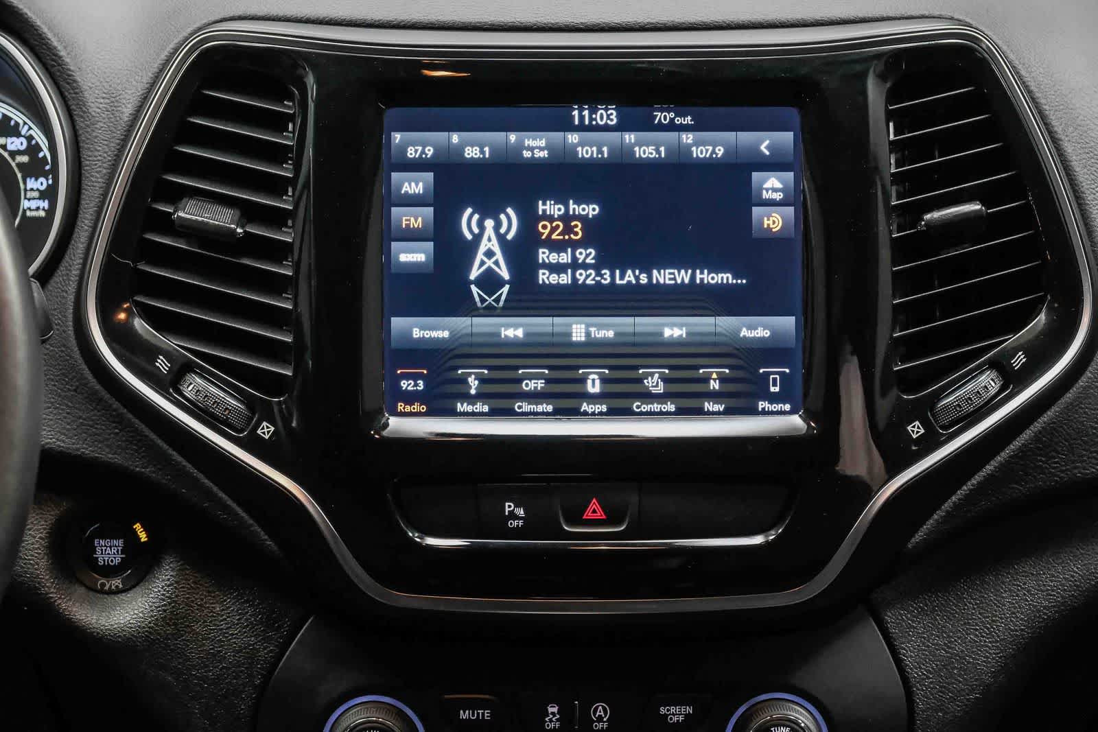 Thumbnail: 2019 Jeep Cherokee - 15