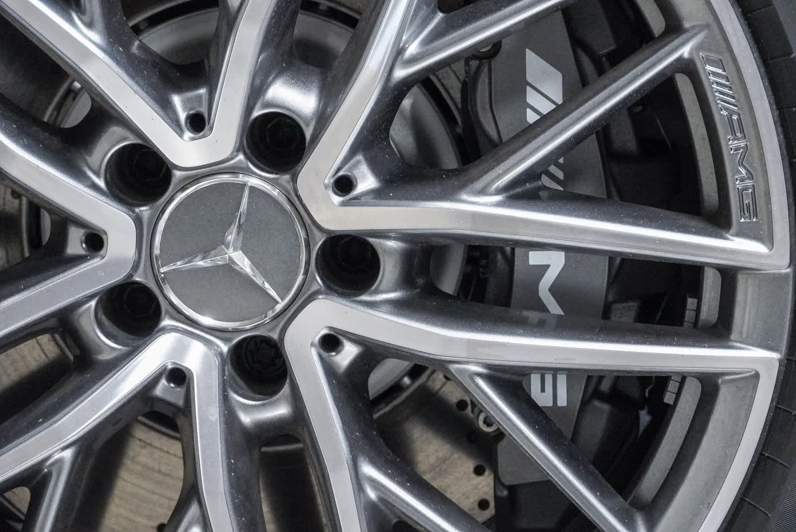 Thumbnail: 2025 Mercedes-Benz C-Class - 10