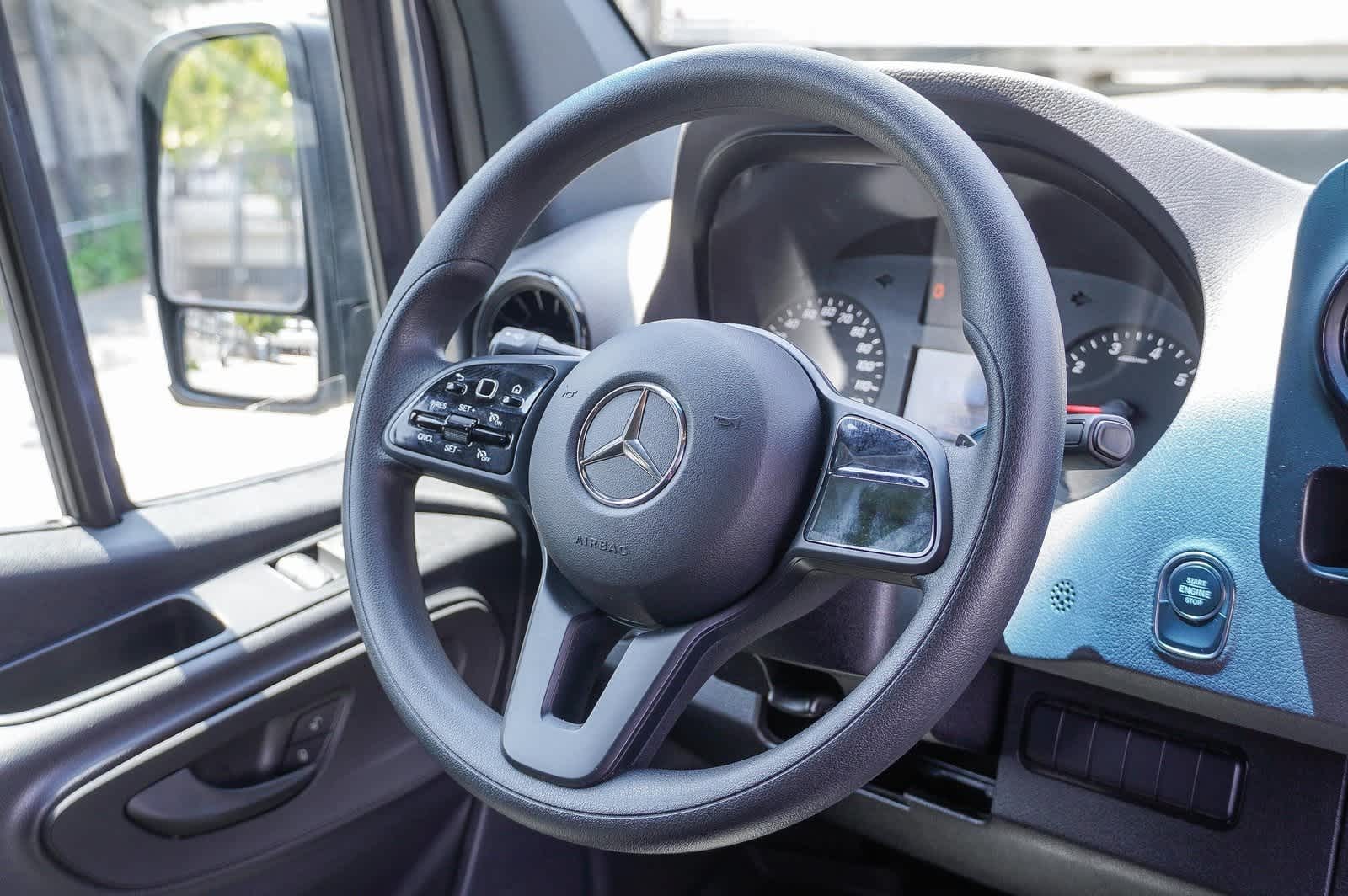 Thumbnail: 2022 Mercedes-Benz Sprinter - 15