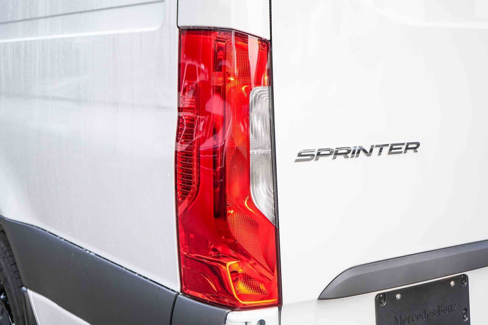 Thumbnail: 2026 Mercedes-Benz Sprinter - 9