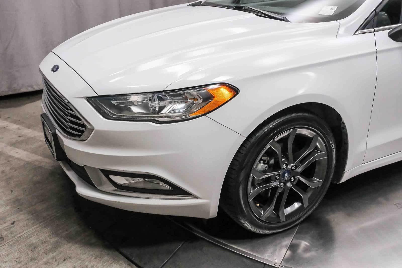 Thumbnail: 2018 Ford Fusion - 12