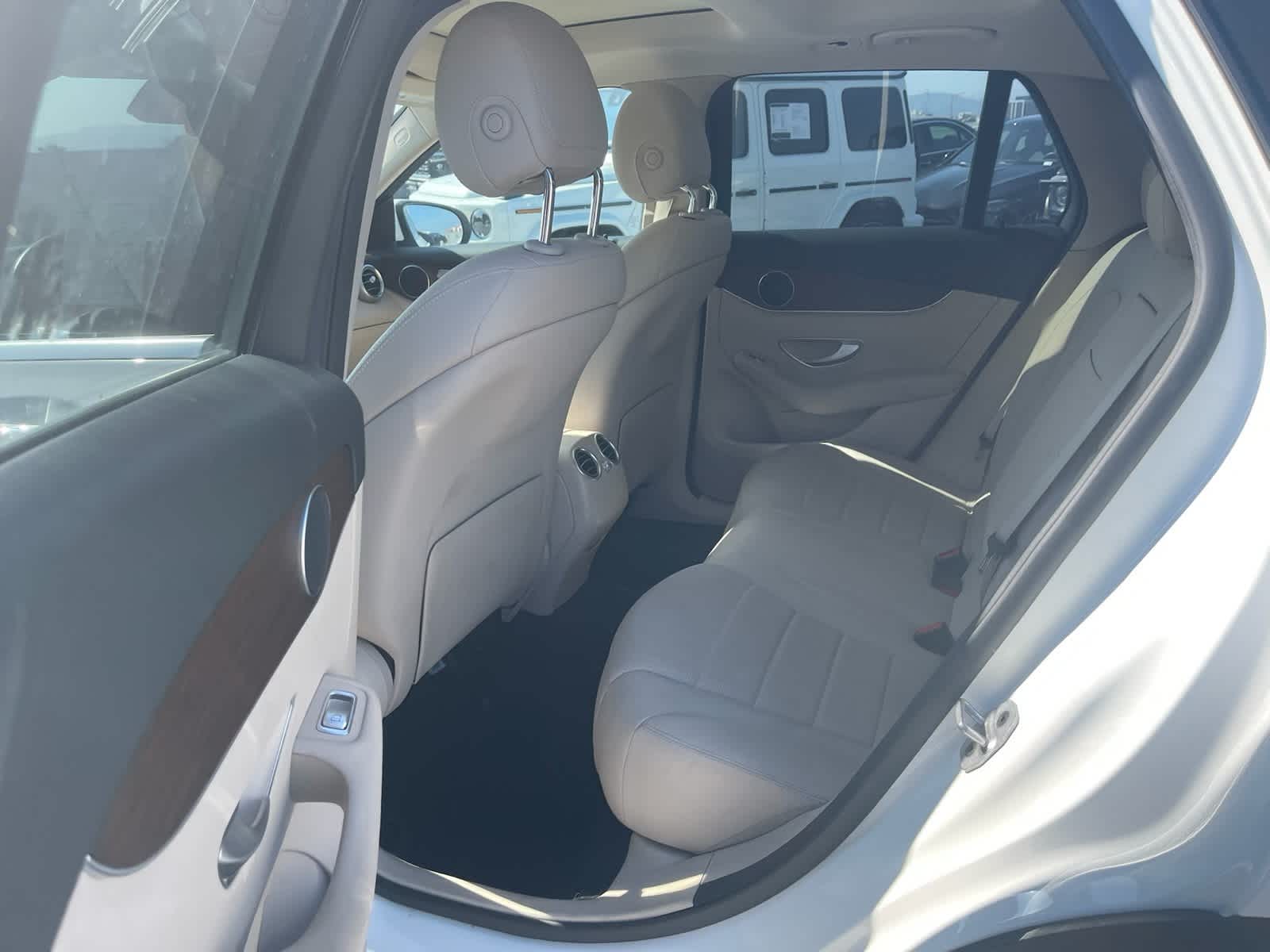 2022 Mercedes-Benz GLC 300 6