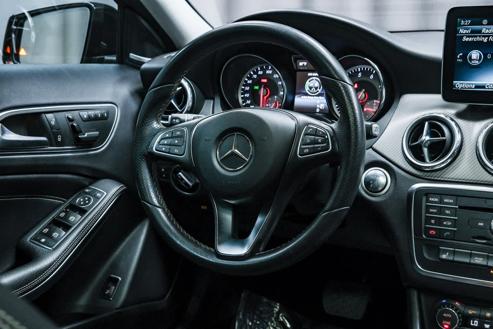 Thumbnail: 2017 Mercedes-Benz GLA - 16