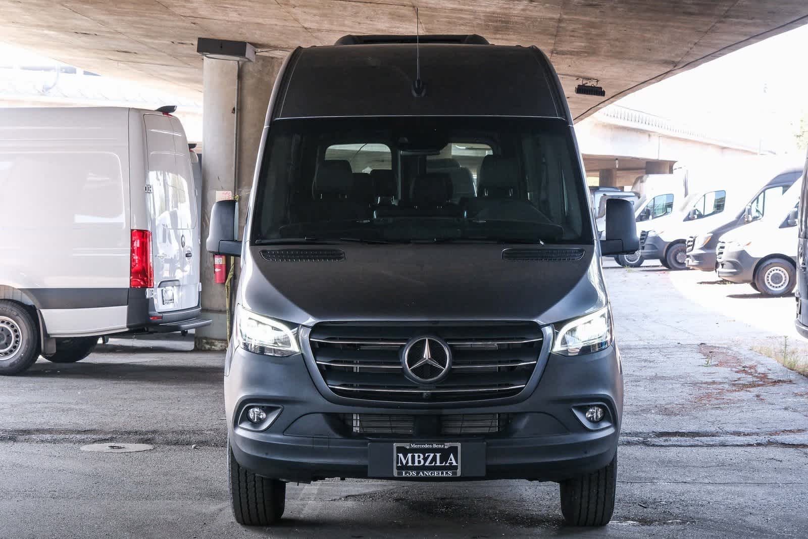 Thumbnail: 2024 Mercedes-Benz Sprinter - 2
