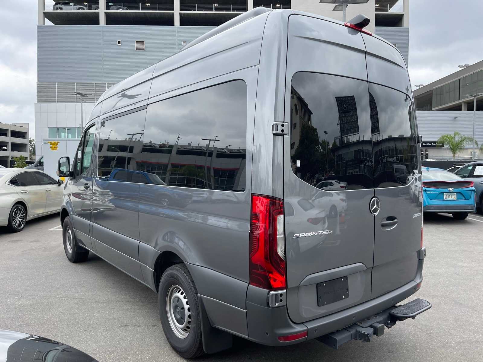 Thumbnail: 2024 Mercedes-Benz Sprinter - 2