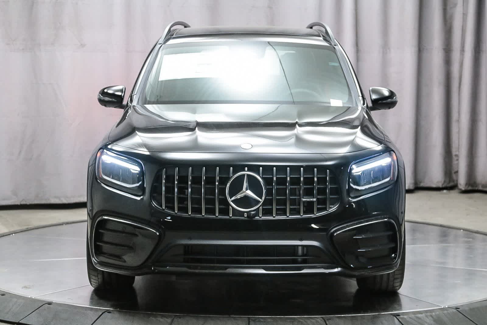 Thumbnail: 2025 Mercedes-Benz GLB - 2