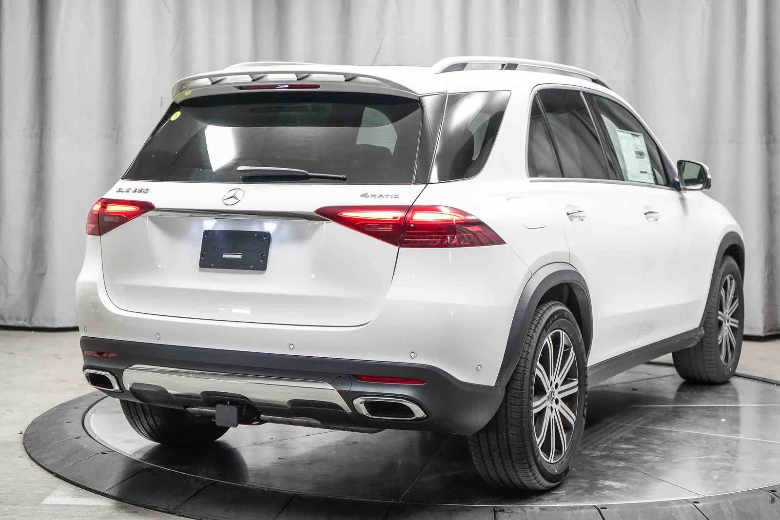 Thumbnail: 2026 Mercedes-Benz GLE - 8