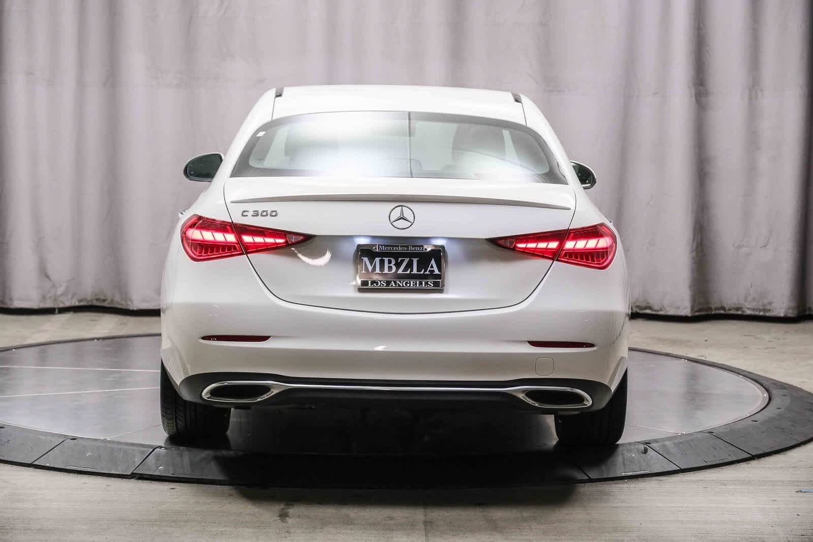 Thumbnail: 2022 Mercedes-Benz C-Class - 3