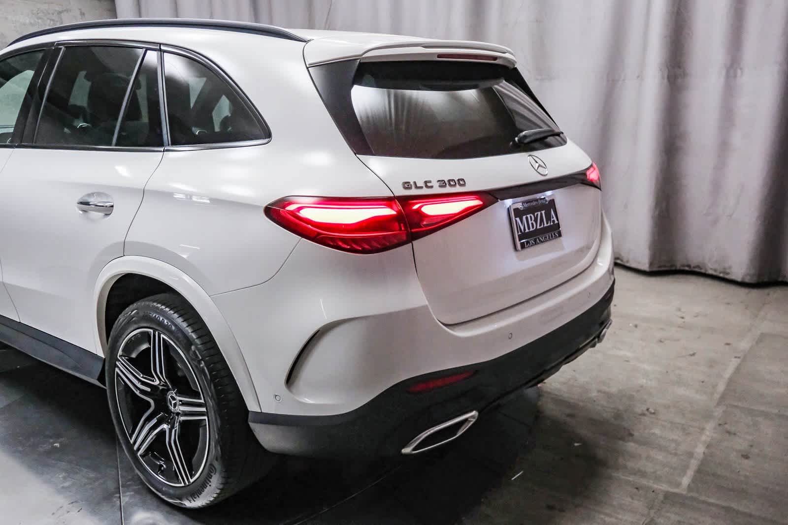 Thumbnail: 2023 Mercedes-Benz GLC - 8