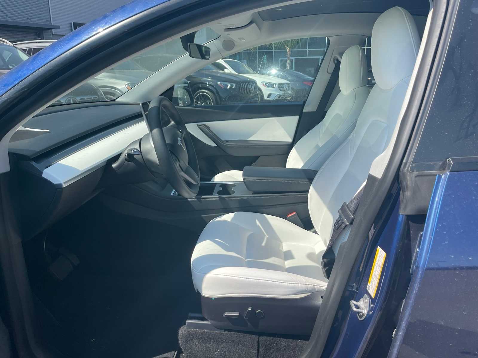Thumbnail: 2022 Tesla Model Y - 5