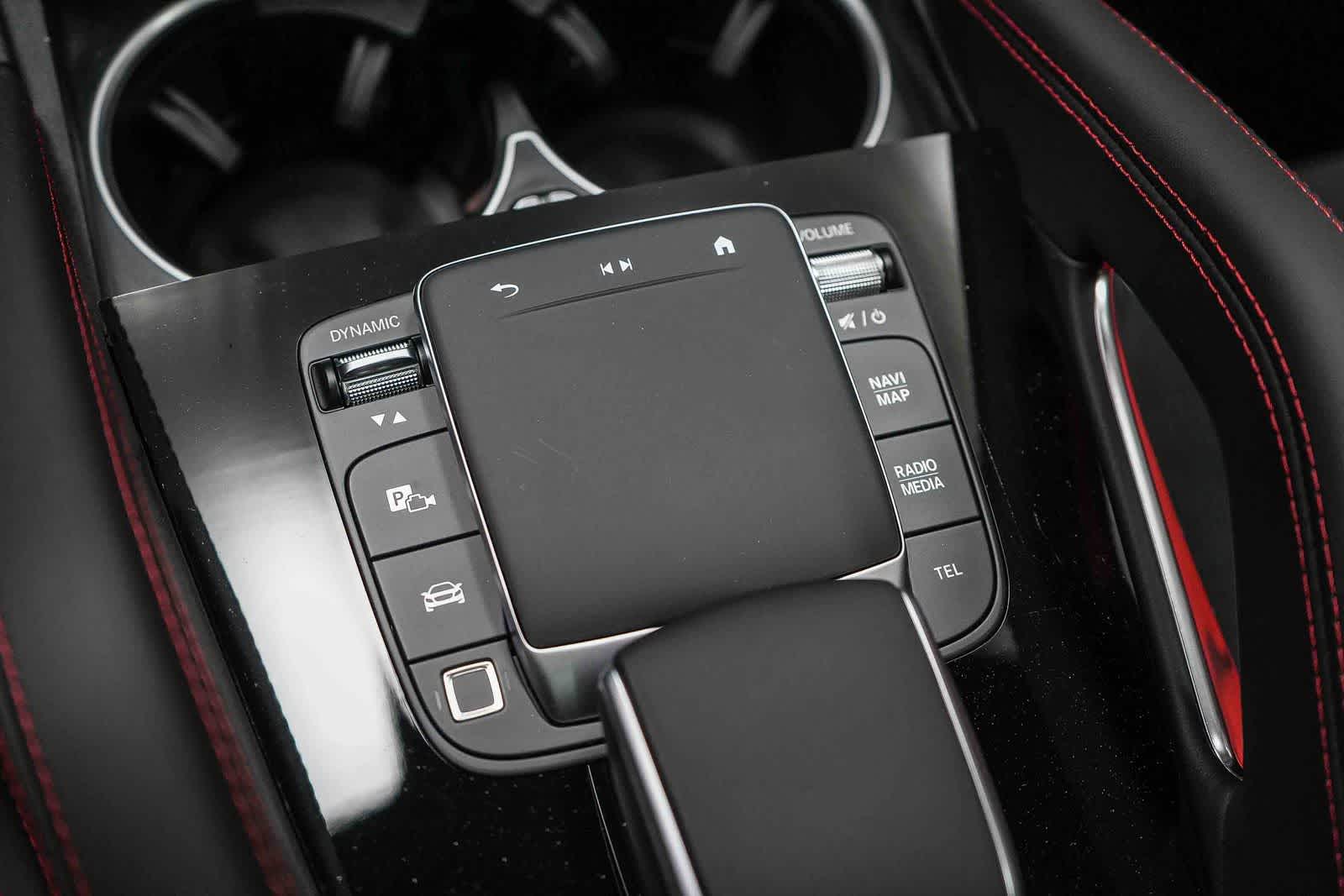 Thumbnail: 2026 Mercedes-Benz GLE - 19