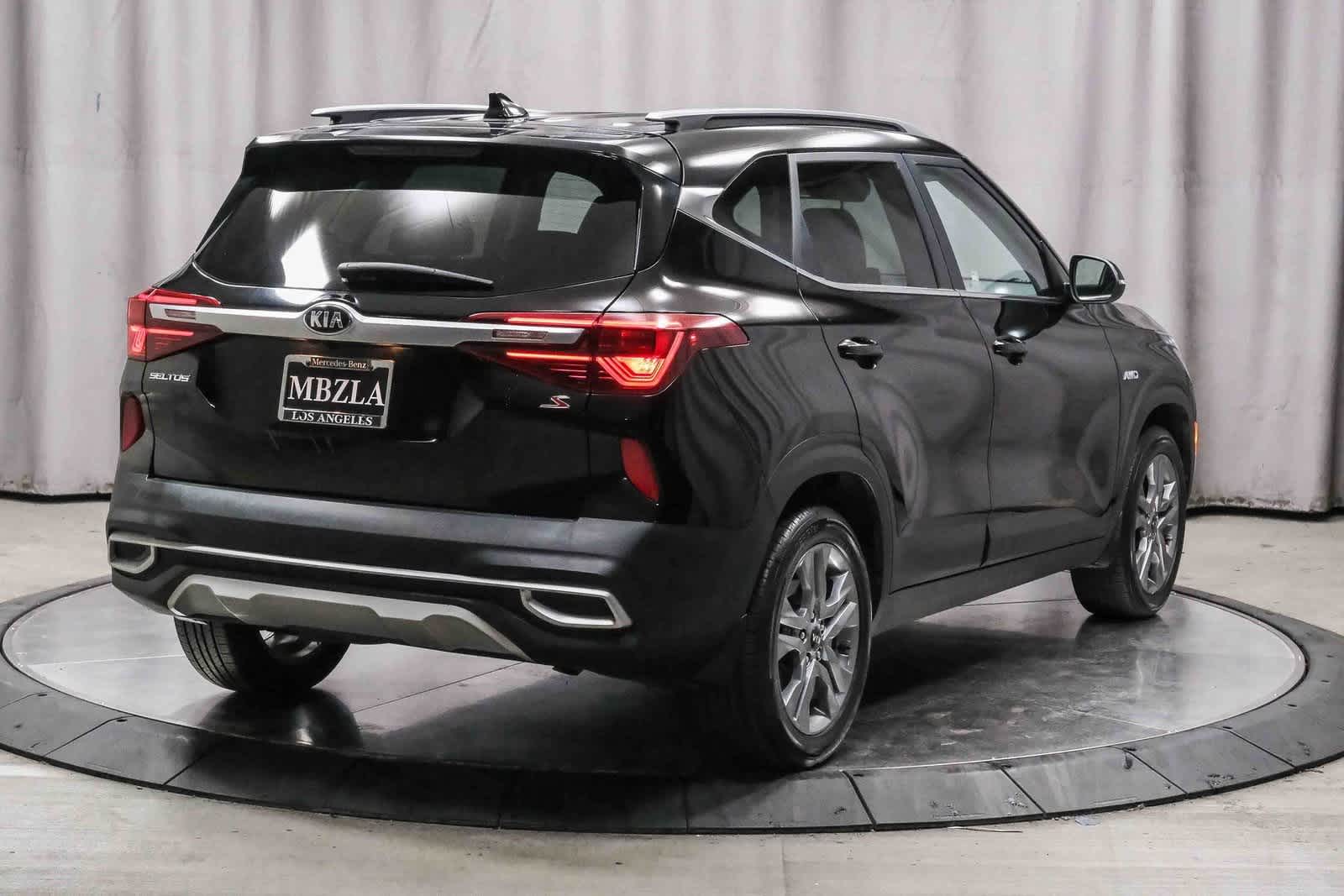 Thumbnail: 2021 Kia Seltos - 4