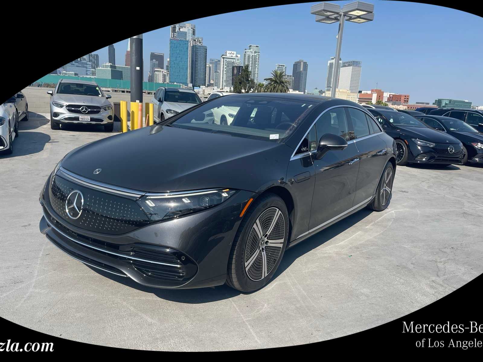 Thumbnail: 2022 Mercedes-Benz EQS - 1