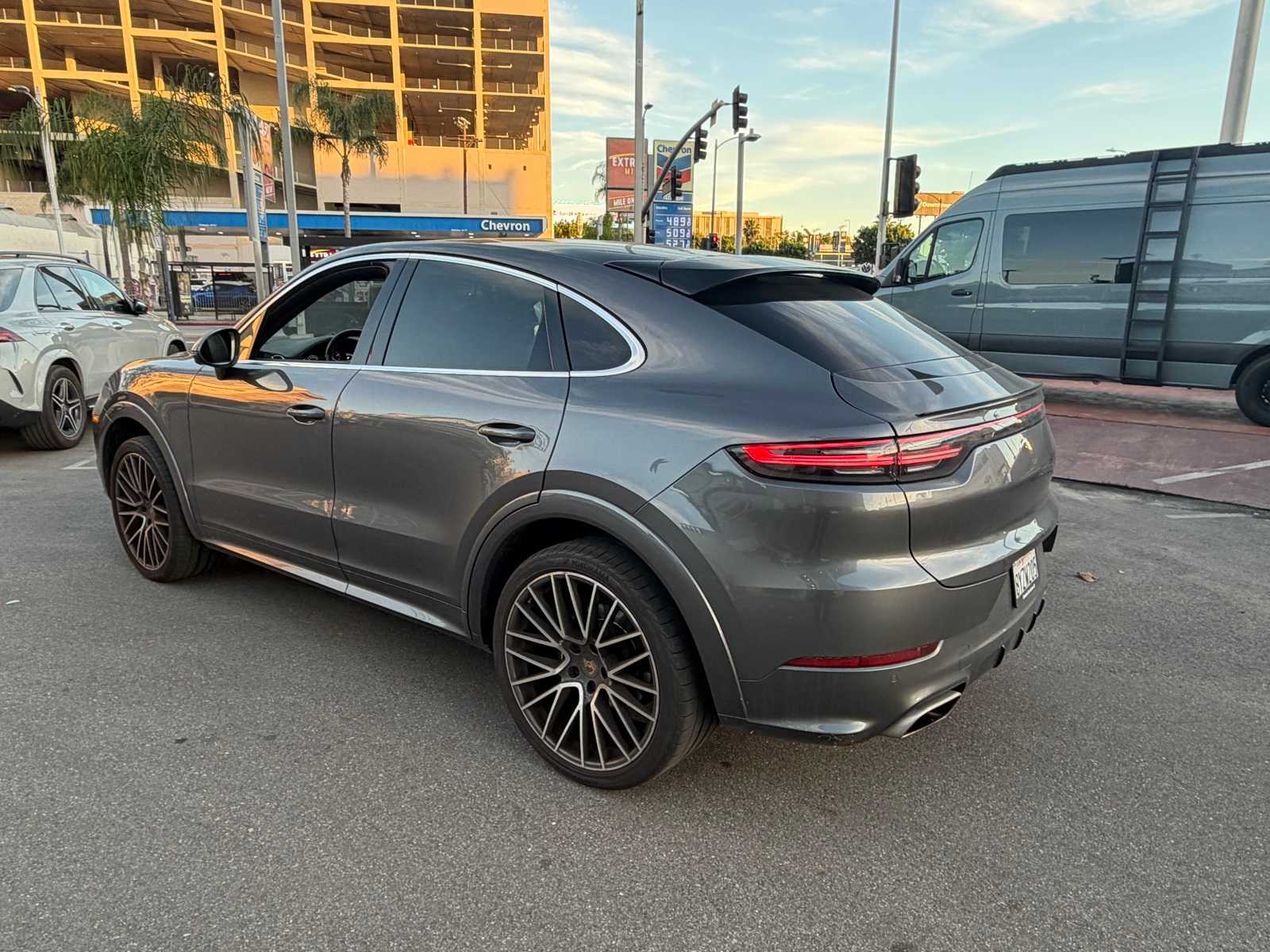 Thumbnail: 2022 Porsche  - 3