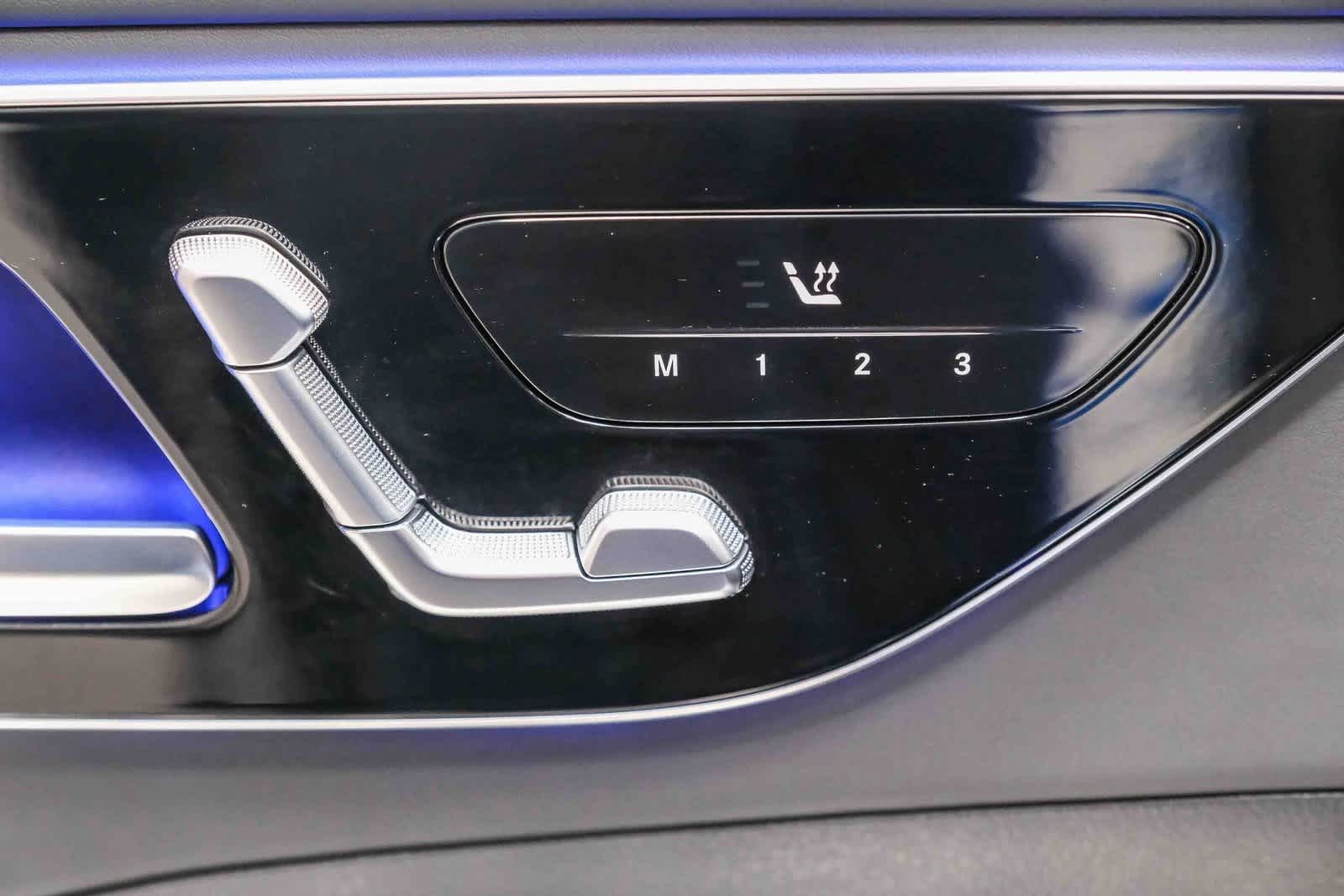 Thumbnail: 2025 Mercedes-Benz C-Class - 19