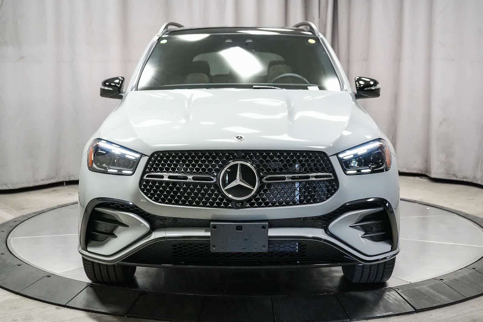 Thumbnail: 2026 Mercedes-Benz GLE - 2