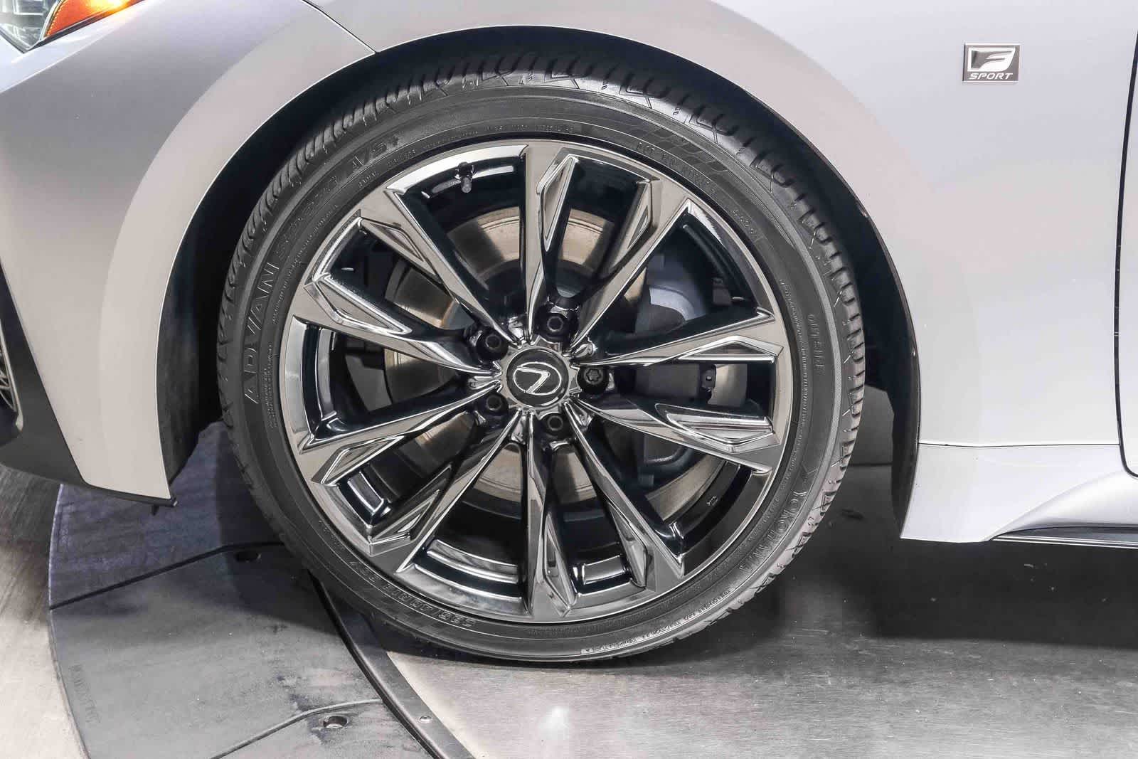 Thumbnail: 2023 Lexus IS - 9