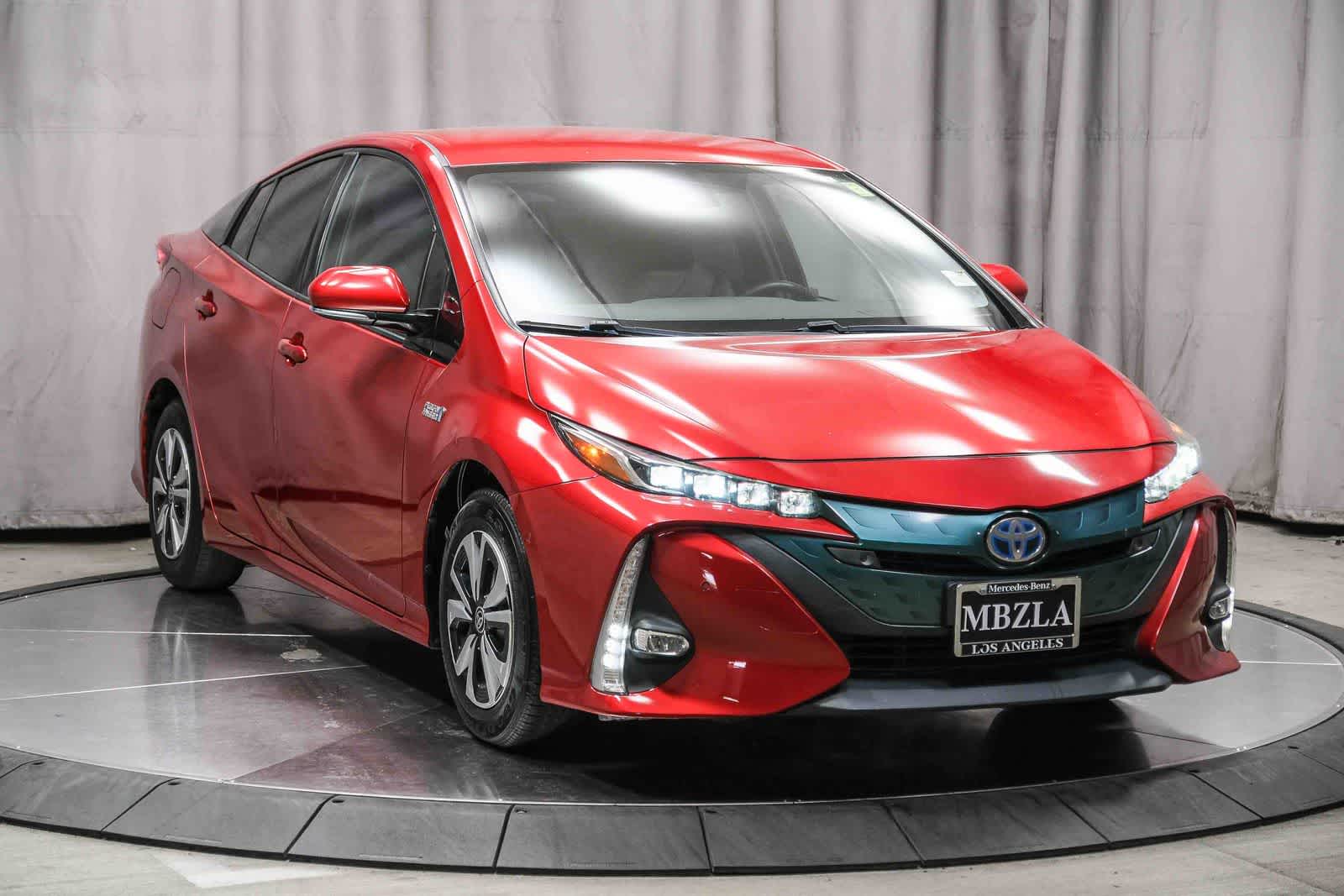 Thumbnail: 2017 Toyota Prius Prime - 5
