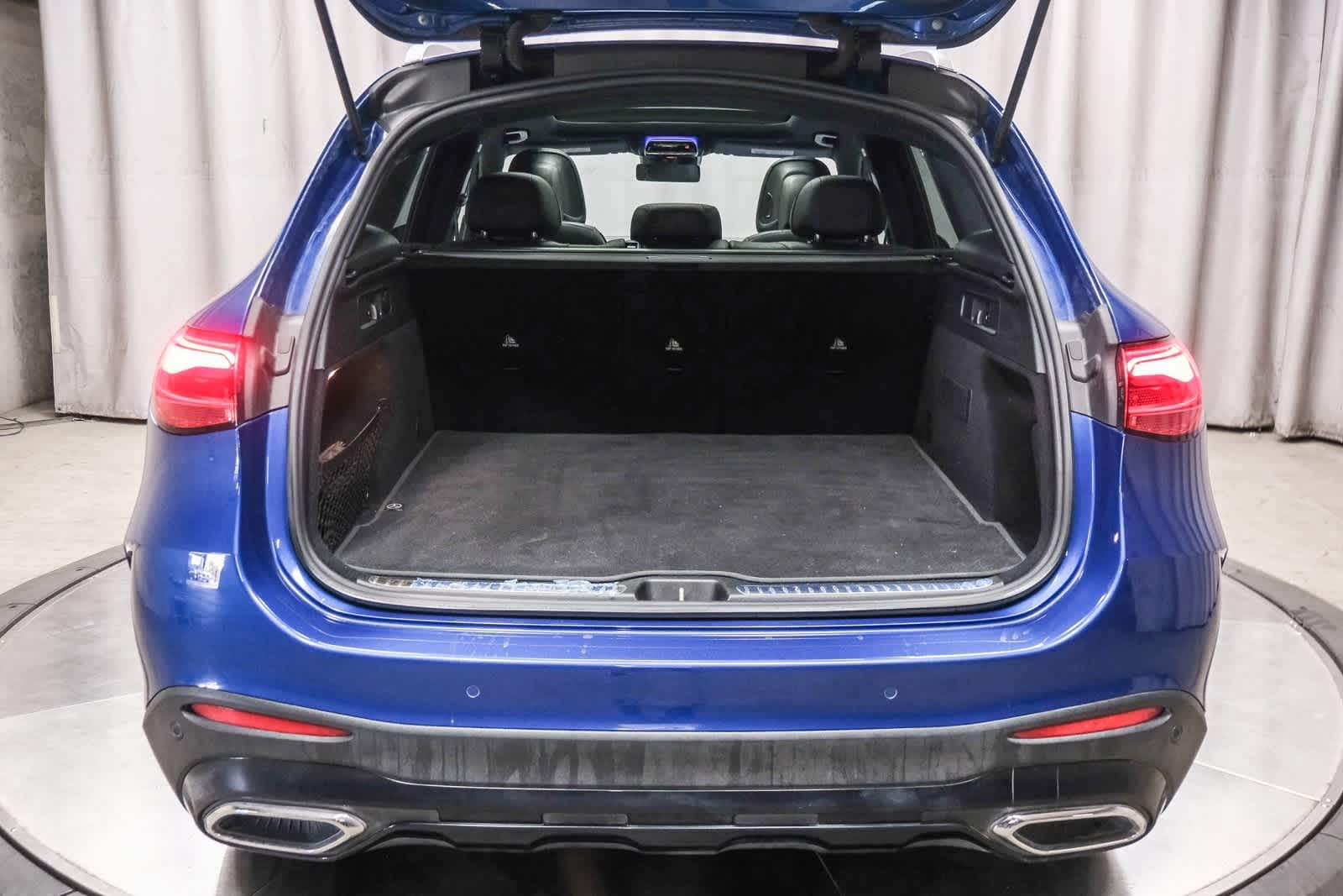 Thumbnail: 2023 Mercedes-Benz GLC - 26