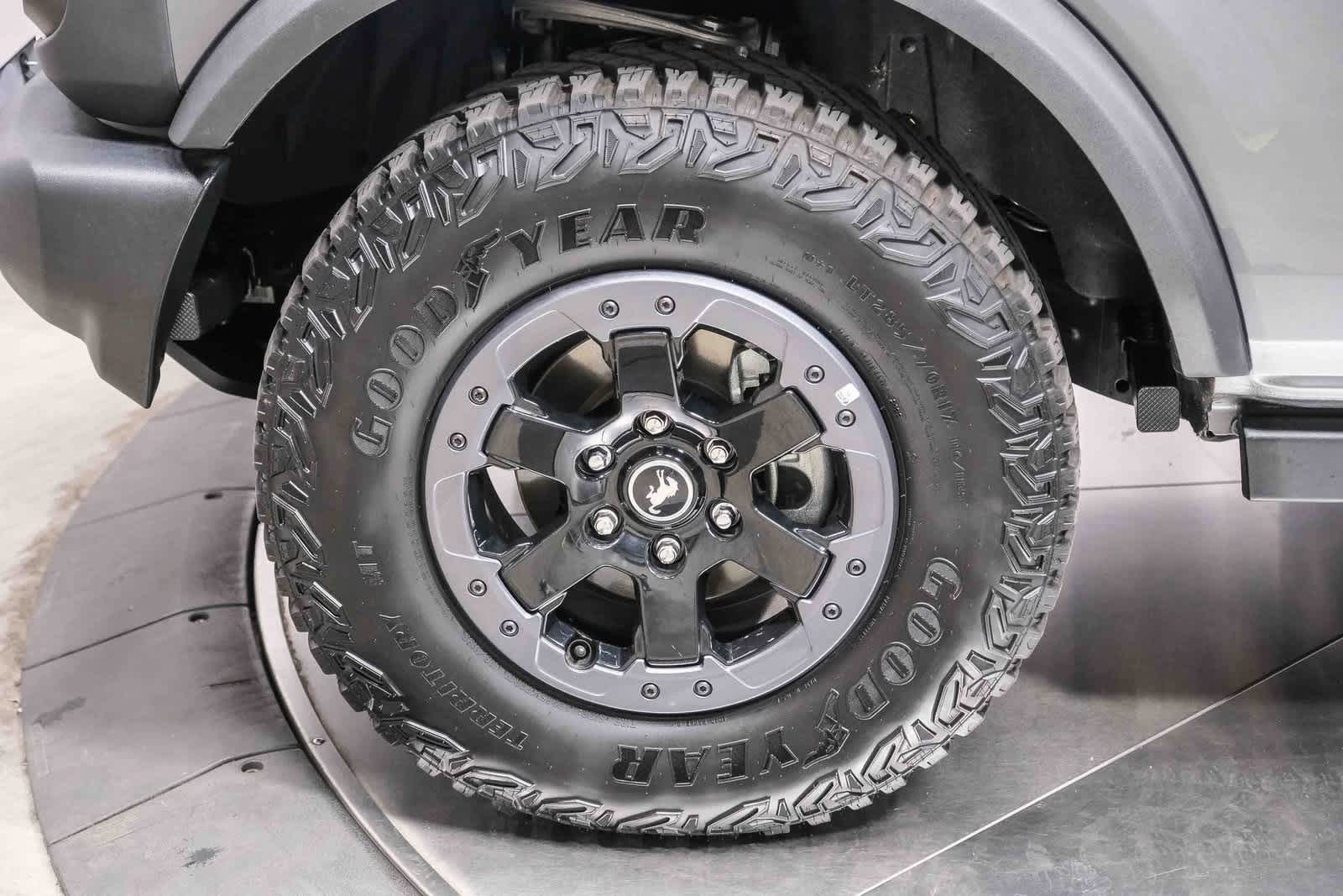 Thumbnail: 2023 Ford Bronco - 10