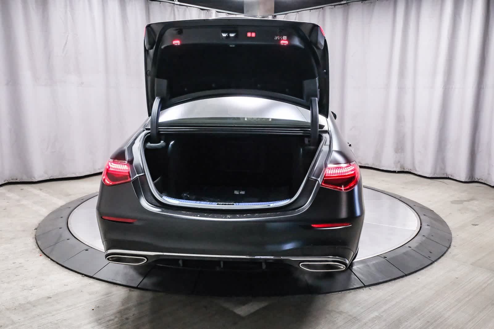 Thumbnail: 2026 Mercedes-Benz S-Class - 25