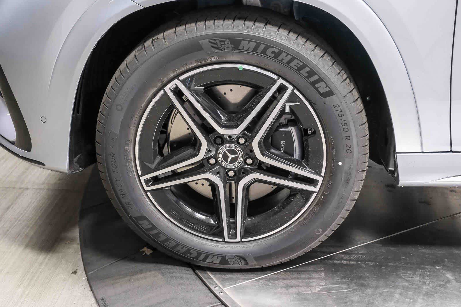 Thumbnail: 2026 Mercedes-Benz GLE - 10