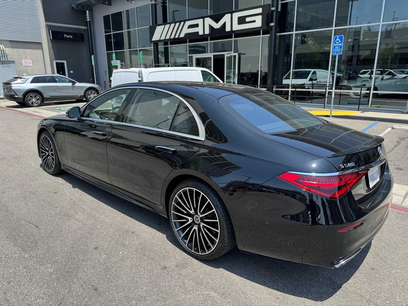 Thumbnail: 2022 Mercedes-Benz S-Class - 4
