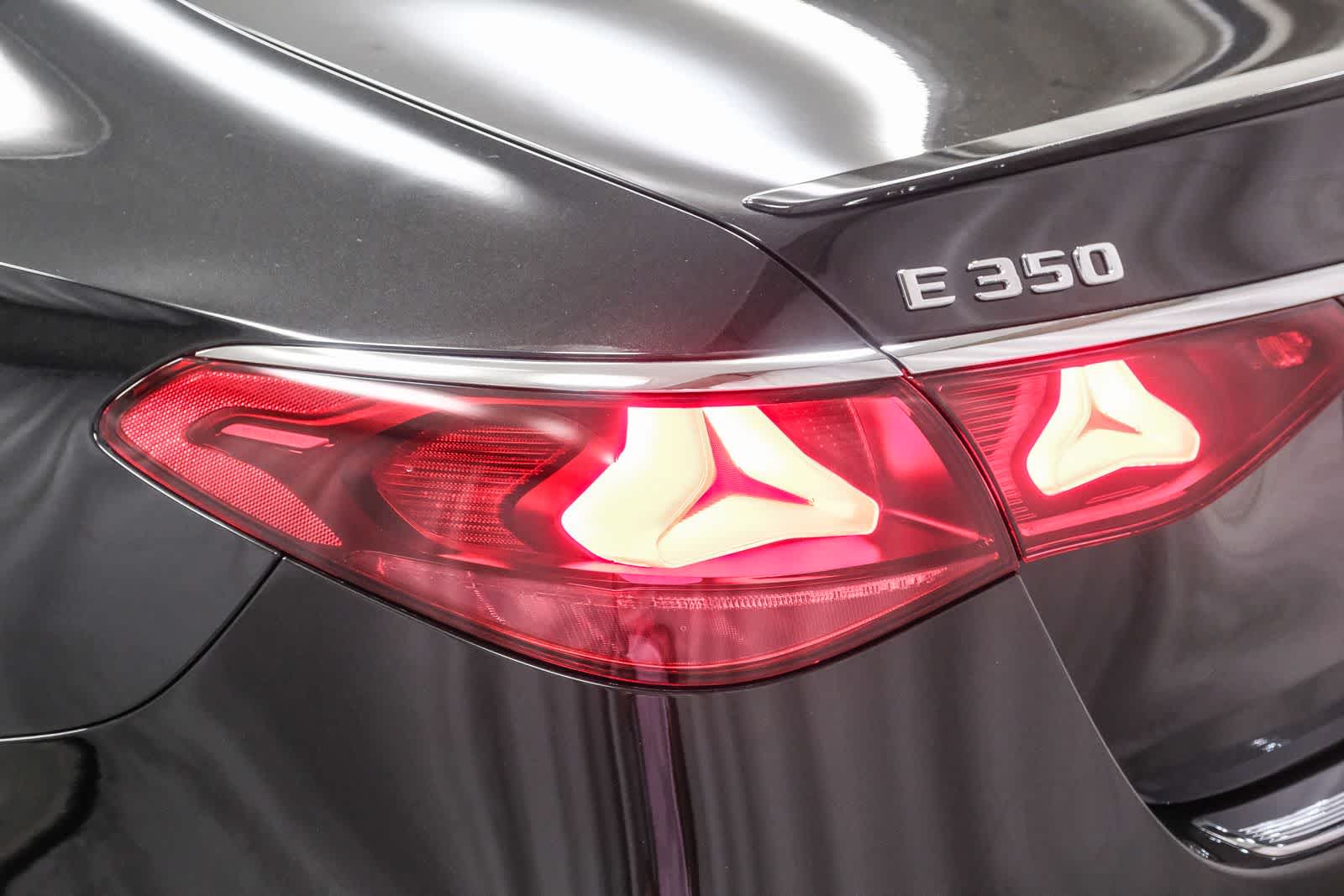 Thumbnail: 2026 Mercedes-Benz E-Class - 7
