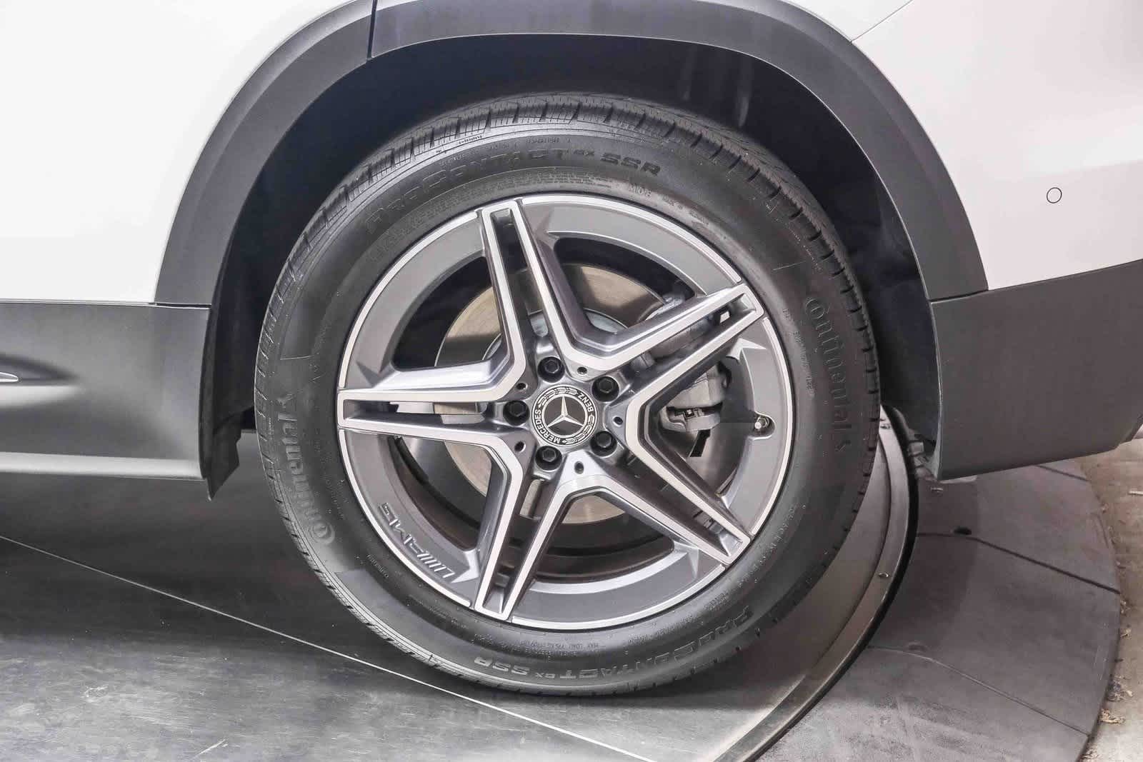 Thumbnail: 2021 Mercedes-Benz GLB - 9