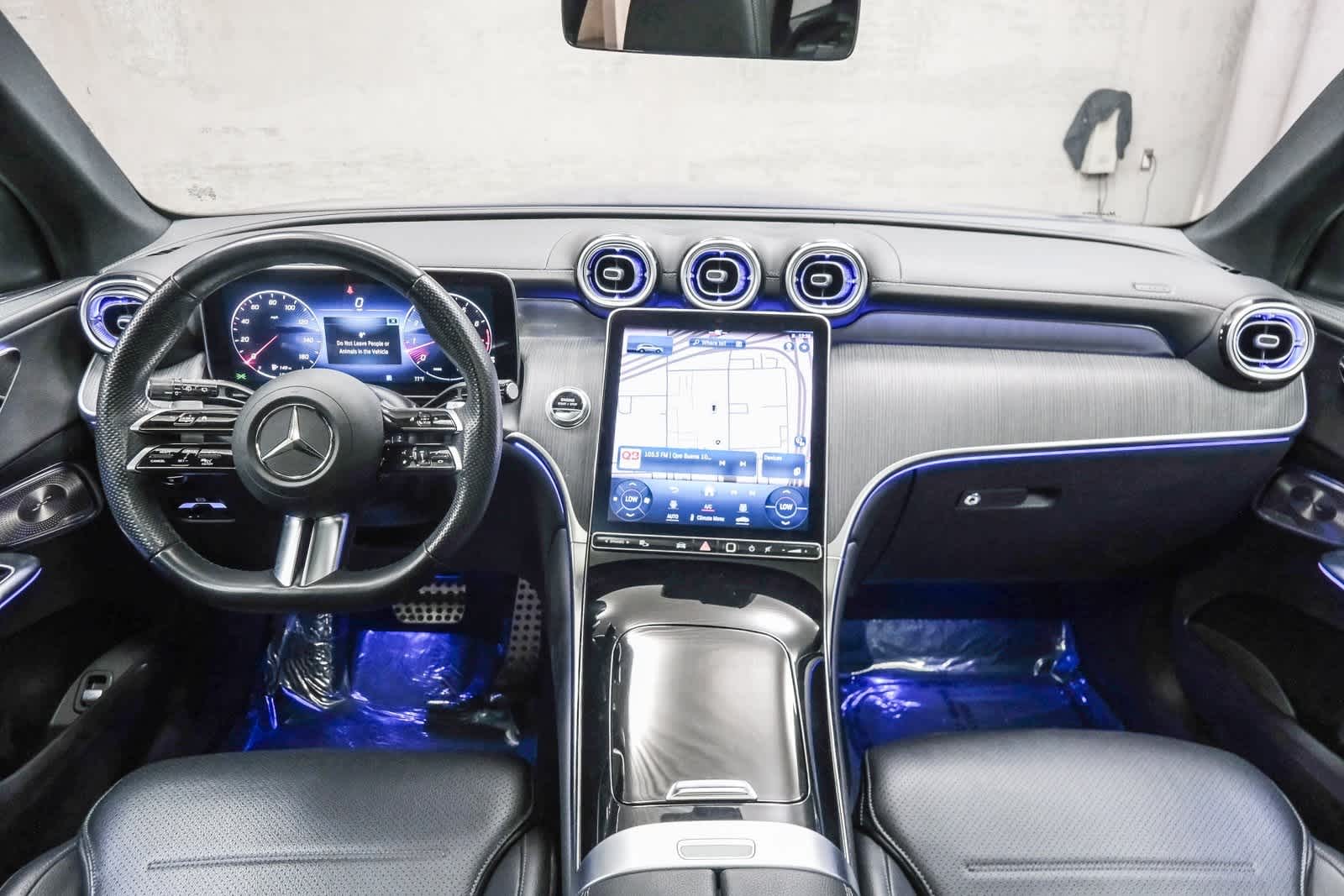 Thumbnail: 2023 Mercedes-Benz GLC - 13