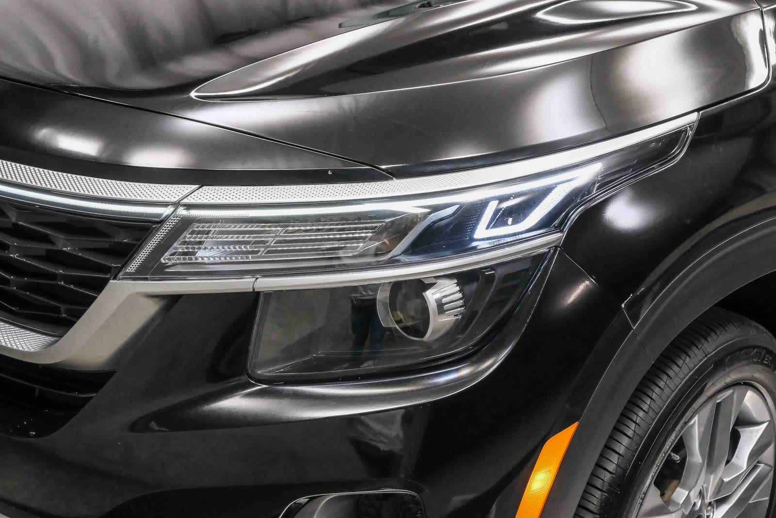 Thumbnail: 2021 Kia Seltos - 11