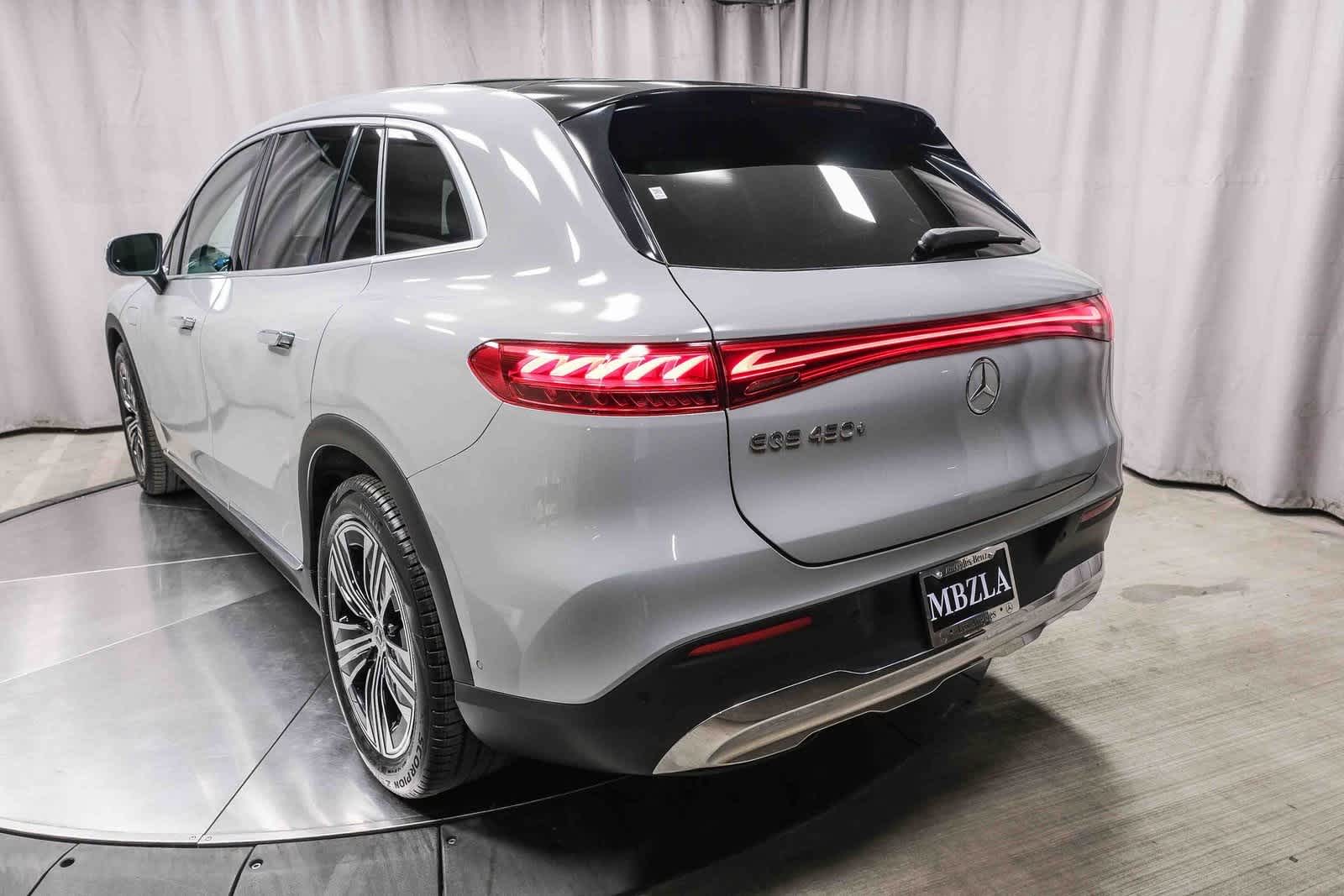 Thumbnail: 2023 Mercedes-Benz EQS - 8