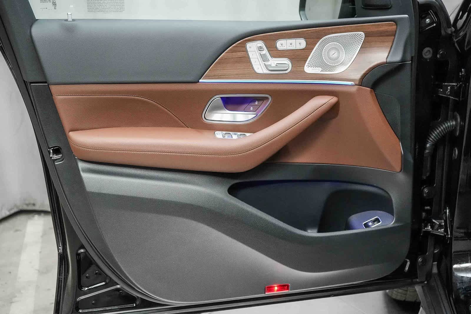 Thumbnail: 2026 Mercedes-Benz GLE - 21